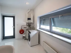 Prodej rodinného domu, Neratovice, Seifertova, 274 m2