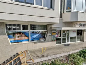 Pronájem kanceláře, Olomouc, Fibichova, 81 m2