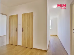 Prodej bytu 2+1, Chomutov, Holešická, 62 m2