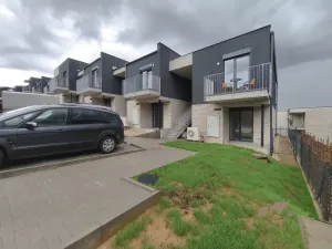 Pronájem bytu 1+kk, Zlín - Malenovice, Pod Hradem II, 29 m2