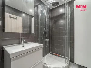 Prodej bytu 4+1, Praha - Černý Most, Bojčenkova, 104 m2