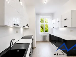 Prodej bytu 3+1, Ostrava, náměstí Msgre Šrámka, 93 m2