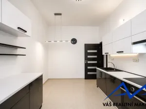 Prodej bytu 3+1, Ostrava, náměstí Msgre Šrámka, 93 m2
