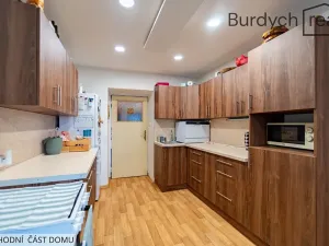 Prodej vícegeneračního domu, Slatiňany, 600 m2