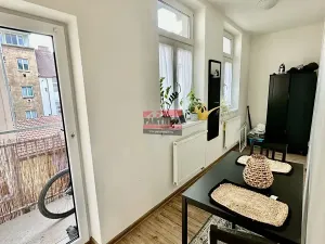 Pronájem bytu 1+1, Praha - Smíchov, Ke Koulce, 36 m2