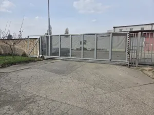 Pronájem garáže, Brno, U vlečky, 20 m2