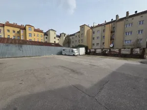 Pronájem garáže, Brno, U vlečky, 13 m2