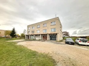Pronájem bytu 1+kk, Neumětely, Příbramská, 27 m2