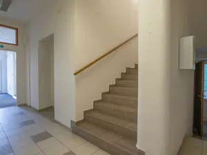 Prodej kanceláře, Chrudim - Chrudim IV, Lupáčova, 612 m2