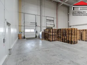 Pronájem skladu, Chrášťany, Plzeňská, 2707 m2
