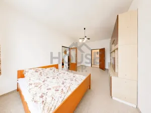 Prodej bytu 2+kk, Praha - Břevnov, Za Strahovem, 50 m2