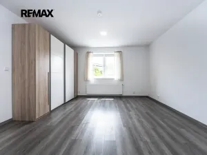 Pronájem rodinného domu, Praha - Strašnice, U trati, 120 m2
