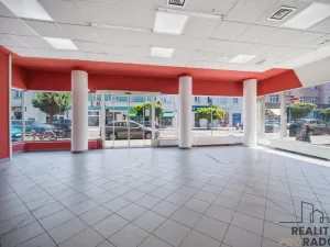 Pronájem obchodního prostoru, Pardubice - Zelené Předměstí, 17. listopadu, 250 m2