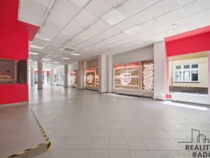Pronájem obchodního prostoru, Pardubice - Zelené Předměstí, 17. listopadu, 250 m2
