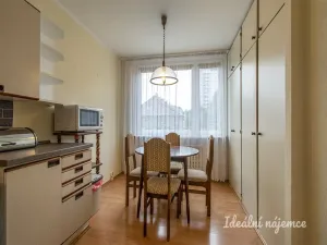 Pronájem bytu 3+1, Praha - Kobylisy, Taussigova, 60 m2