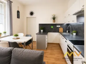 Prodej bytu 2+kk, Hradec Králové, Mánesova, 61 m2