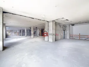 Prodej obchodního prostoru, Orlová, Masarykova třída, 1570 m2