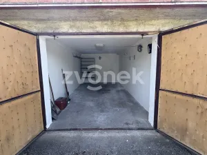 Pronájem garáže, Zlín, Přílucká, 22 m2