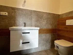 Pronájem rodinného domu, Kozomín, 140 m2