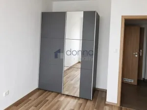 Pronájem bytu 2+kk, Praha, Oty Bubeníčka, 47 m2