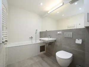 Pronájem bytu 2+kk, Praha - Liboc, Evropská, 56 m2