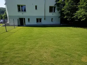 Pronájem atypického bytu, Řevnice, V Luhu, 63 m2