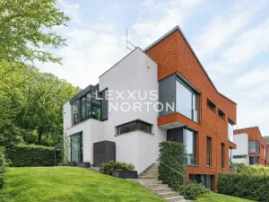 Prodej vily, Praha - Dejvice, V Šáreckém údolí, 285 m2