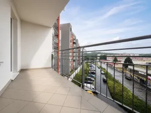 Prodej bytu 1+kk, Praha - Hloubětín, Nademlejnská, 32 m2