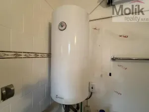 Prodej rodinného domu, Kozly, 782 m2