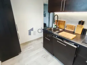 Pronájem bytu 2+1, Praha, Olbrachtova, 54 m2