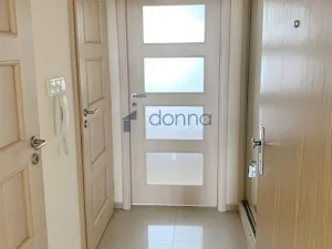 Pronájem bytu 1+kk, Praha, Jarníkova, 33 m2