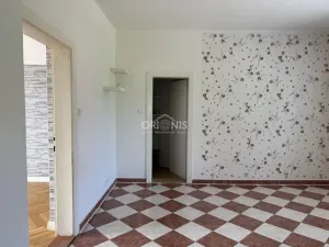Pronájem bytu 3+1, Chomutov, Čelakovského, 92 m2