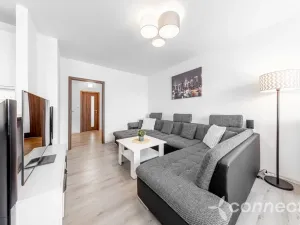 Prodej bytu 3+kk, Králův Dvůr, Nad Stadionem, 93 m2