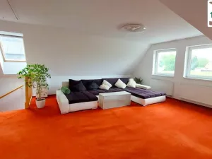 Pronájem bytu 3+1, Cheb - Skalka, Komorní Dvůr, 100 m2