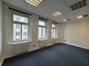 Pronájem kanceláře, Praha - Vysočany, Jandova, 209 m2