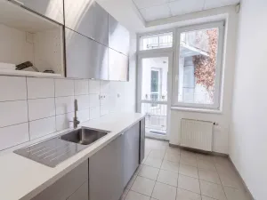 Pronájem kanceláře, Praha - Vysočany, Jandova, 209 m2