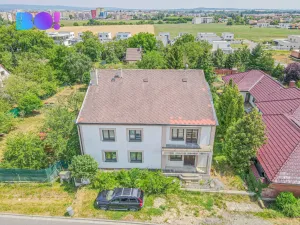 Prodej podílu 1/2 rodinného domu, Olomouc - Slavonín, Arbesova, 242 m2