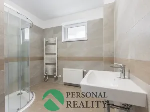 Pronájem bytu 3+1, Karlovy Vary, Pod Svahem, 86 m2
