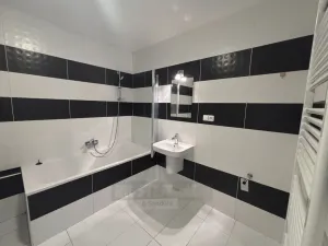 Pronájem bytu 2+1, České Budějovice - České Budějovice 3, Lipenská, 76 m2