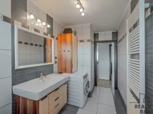 Prodej rodinného domu, Šanov, Komenského, 200 m2