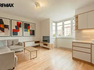 Prodej bytu 1+kk, Praha - Záběhlice, Mikanova, 26 m2