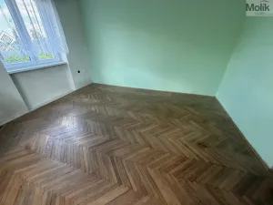 Prodej bytu 2+1, Meziboří, Okružní, 58 m2