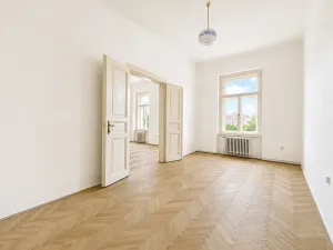 Prodej bytu 5+kk, Praha - Vinohrady, náměstí Jiřího z Poděbrad, 117 m2