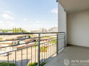 Prodej bytu 1+kk, Praha - Hloubětín, Nademlejnská, 38 m2