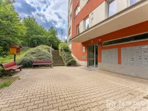 Prodej bytu 1+kk, Praha - Hloubětín, Nademlejnská, 38 m2