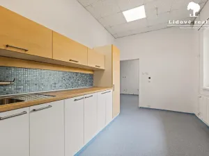 Prodej ordinace, Rožnov pod Radhoštěm, Lesní, 274 m2