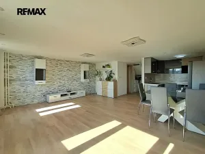 Pronájem bytu 4+kk, Praha - Modřany, Plovdivská, 82 m2