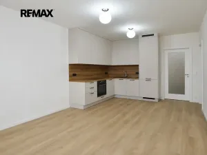 Pronájem bytu 2+kk, Praha - Hlubočepy, Divíškové, 51 m2