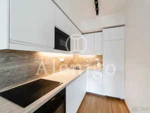 Prodej bytu 2+kk, Praha - Holešovice, U průhonu, 59 m2