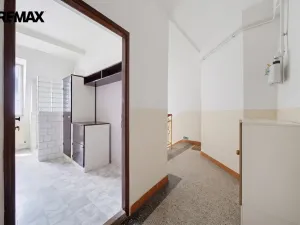 Prodej bytu 3+1, Karlovy Vary, Krymská, 83 m2